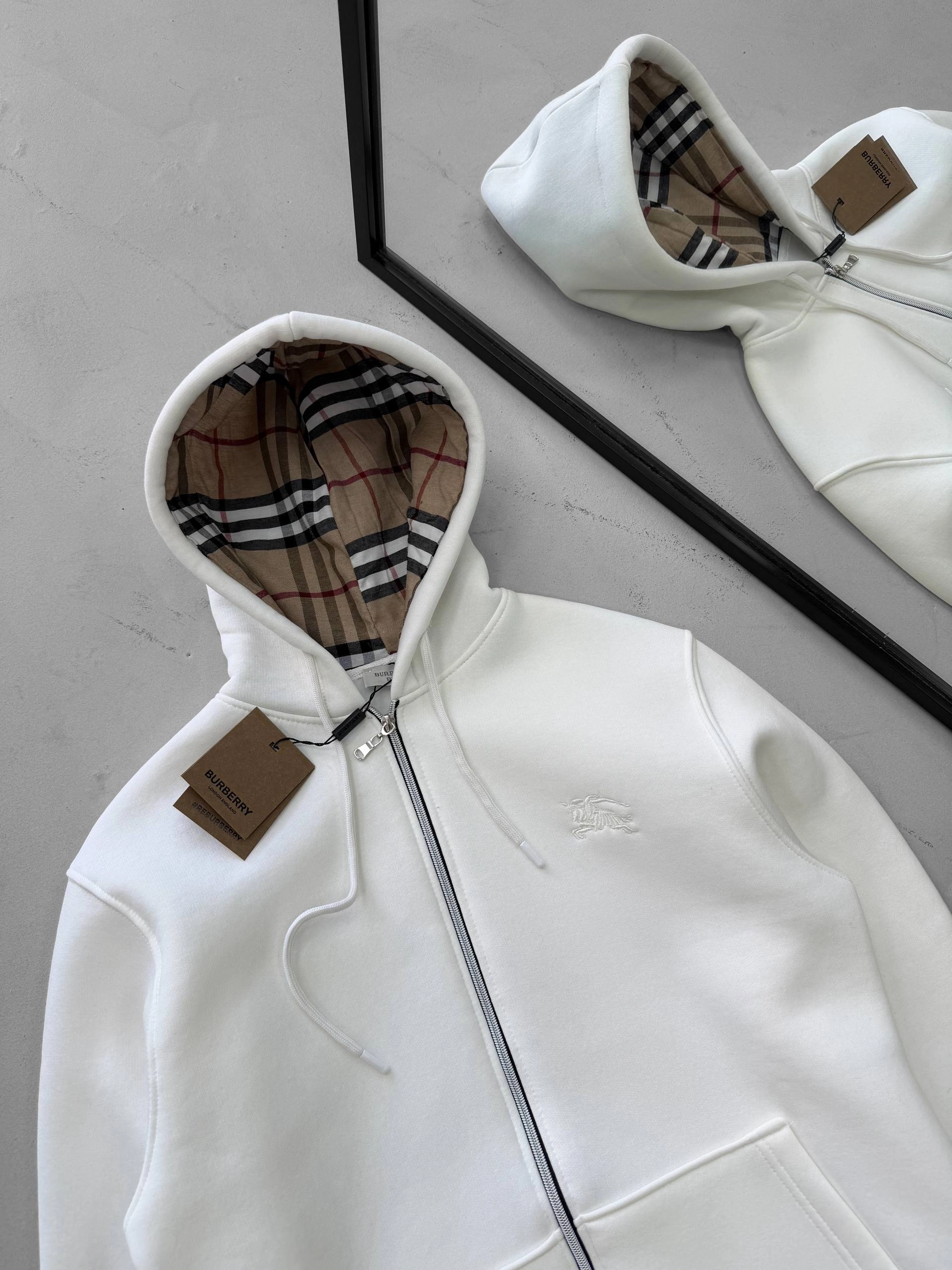 BEYAZ - Burberry  - HIRKA