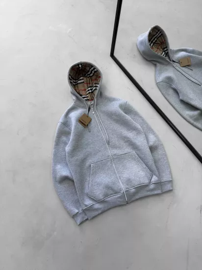 GRI - Burberry  - HIRKA